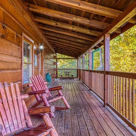 The Nut House, Hot Tub, Game Room, Wifi, 1089 Free Tickets Each Paid Day, Dollywood And More! Pigeon Forge Exterior photo