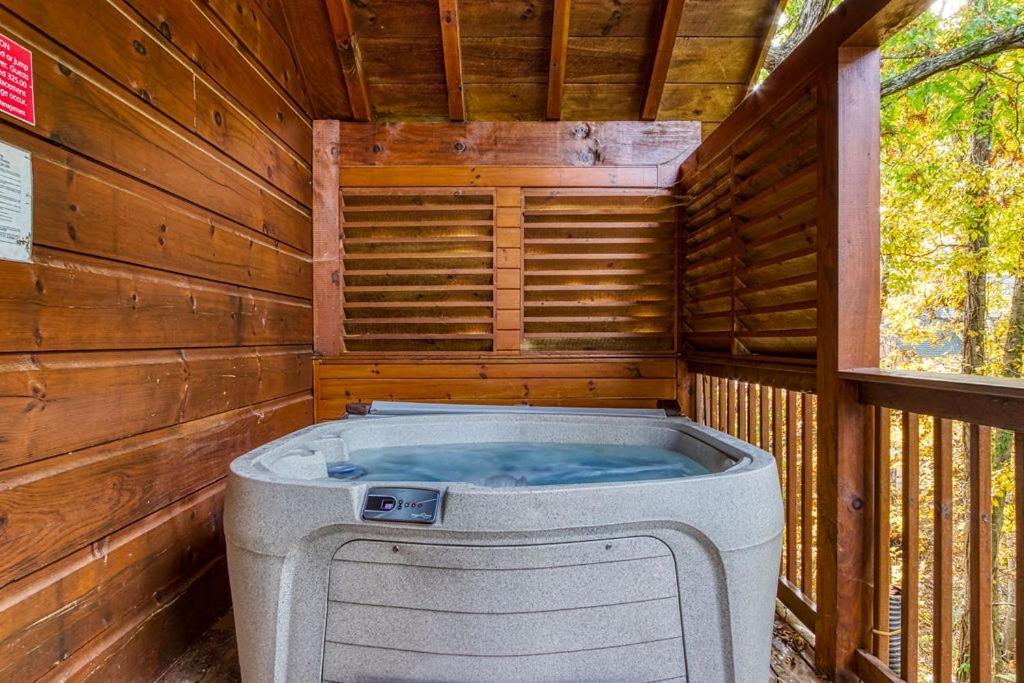 Hébergement de vacances The Nut House, Hot Tub, Game Room, Wifi, 1089 Free Tickets Each Paid Day, Dollywood And More! Pigeon Forge